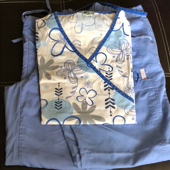 Other - Bundle scrubs